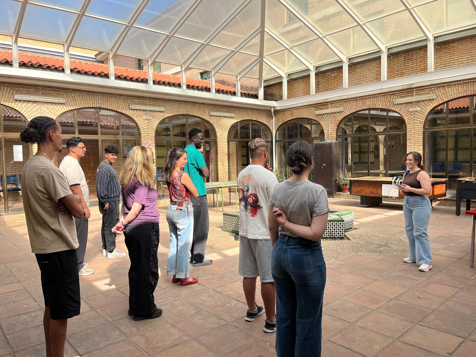 Taller comunitario de competencias digitales de Youth Connect