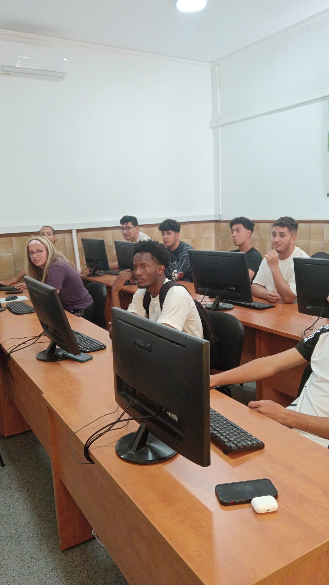 Sesión participativa local del proyecto Youth Connect